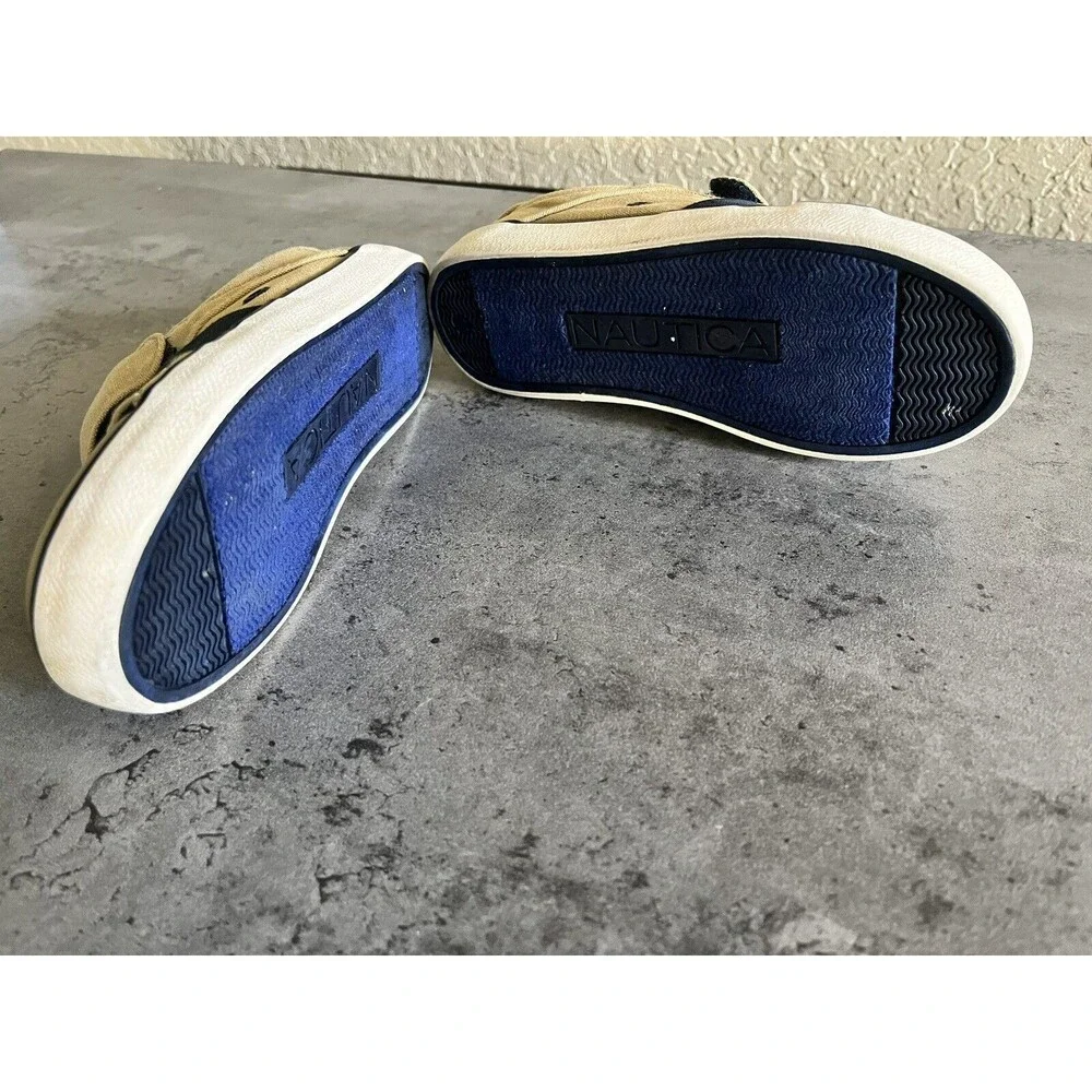 Nautica Boys Shoes Size 11 Tan and Blue